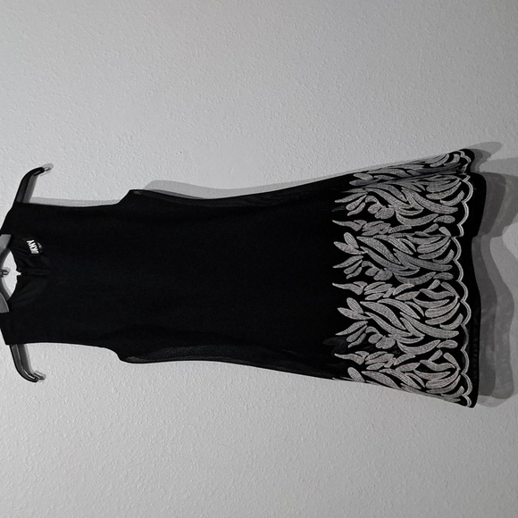 DKNY Embroidered Mesh Crew Neck Sleeveless Fit and Flare Dress - Picture 3 of 10